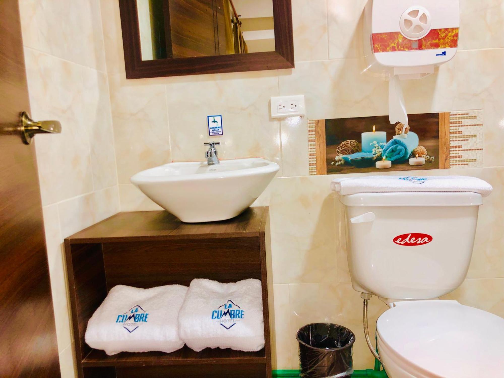 Hotel La Cumbre Banos  Ngoại thất bức ảnh